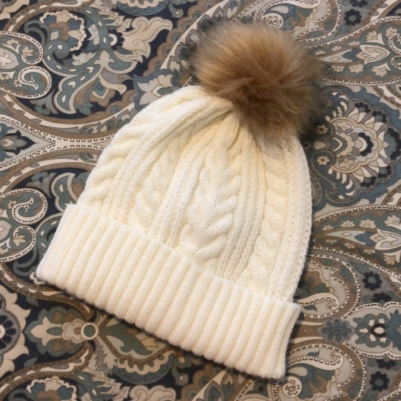 J. Crew Factory Accessories - J. Crew Factory Cable Beanie